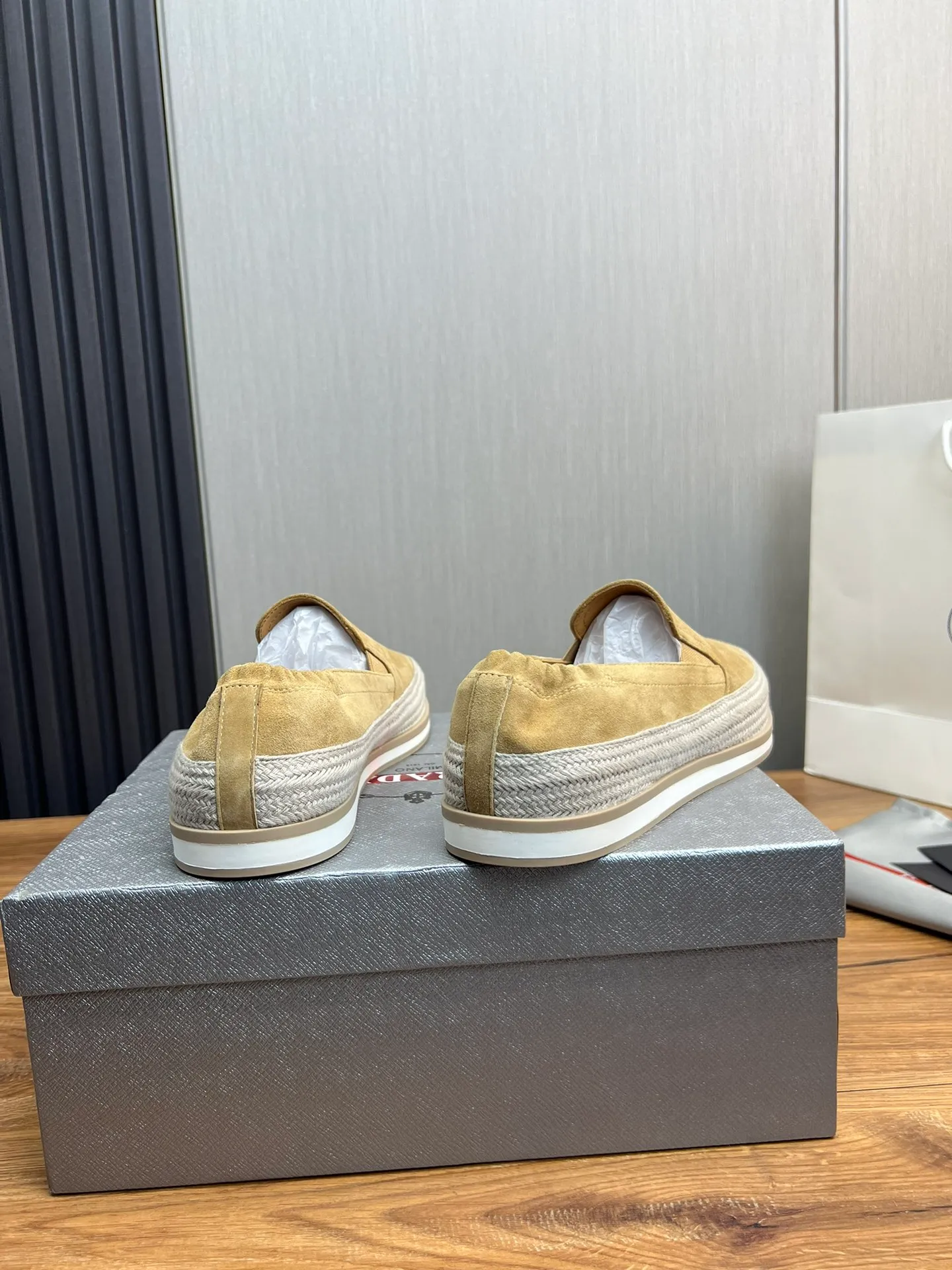 Men's shoes 💰540💰 [PRADA] Men's shoes are popular in the counter, official website is synchronized, 1 high-quality shipment ✔️Original frosted cowhide + cowhide lining, 1🆚1 replica, original sole, 38-45 (45 customized, non-refundable)